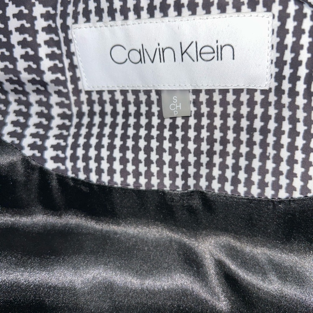 Calvin Klein quilted puffer vest - Picture 3 of 6